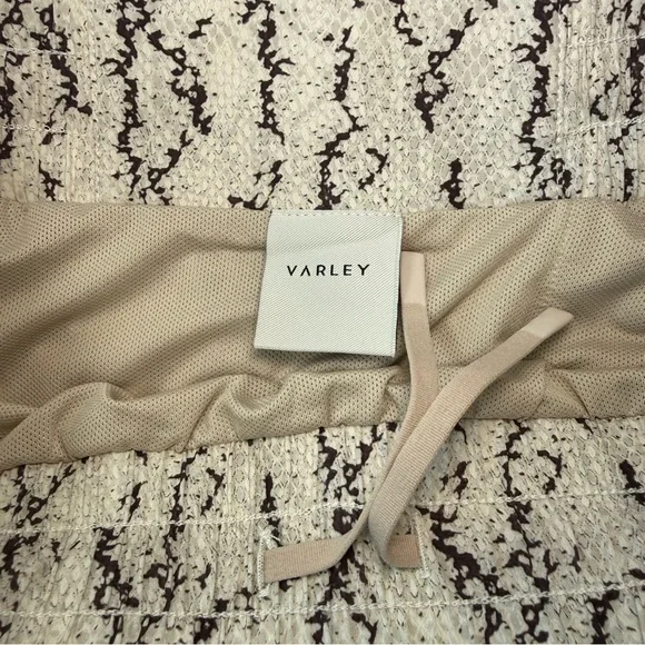 Varley Kallin Running Shorts Snake Print Size S - Picture 9 of 10